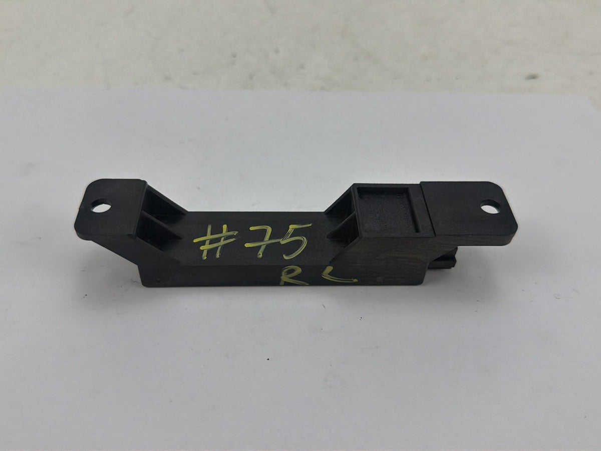 2011-2013 Dodge Durango Rear Left Keyless Entry Antenna Module 04742296AA OEM