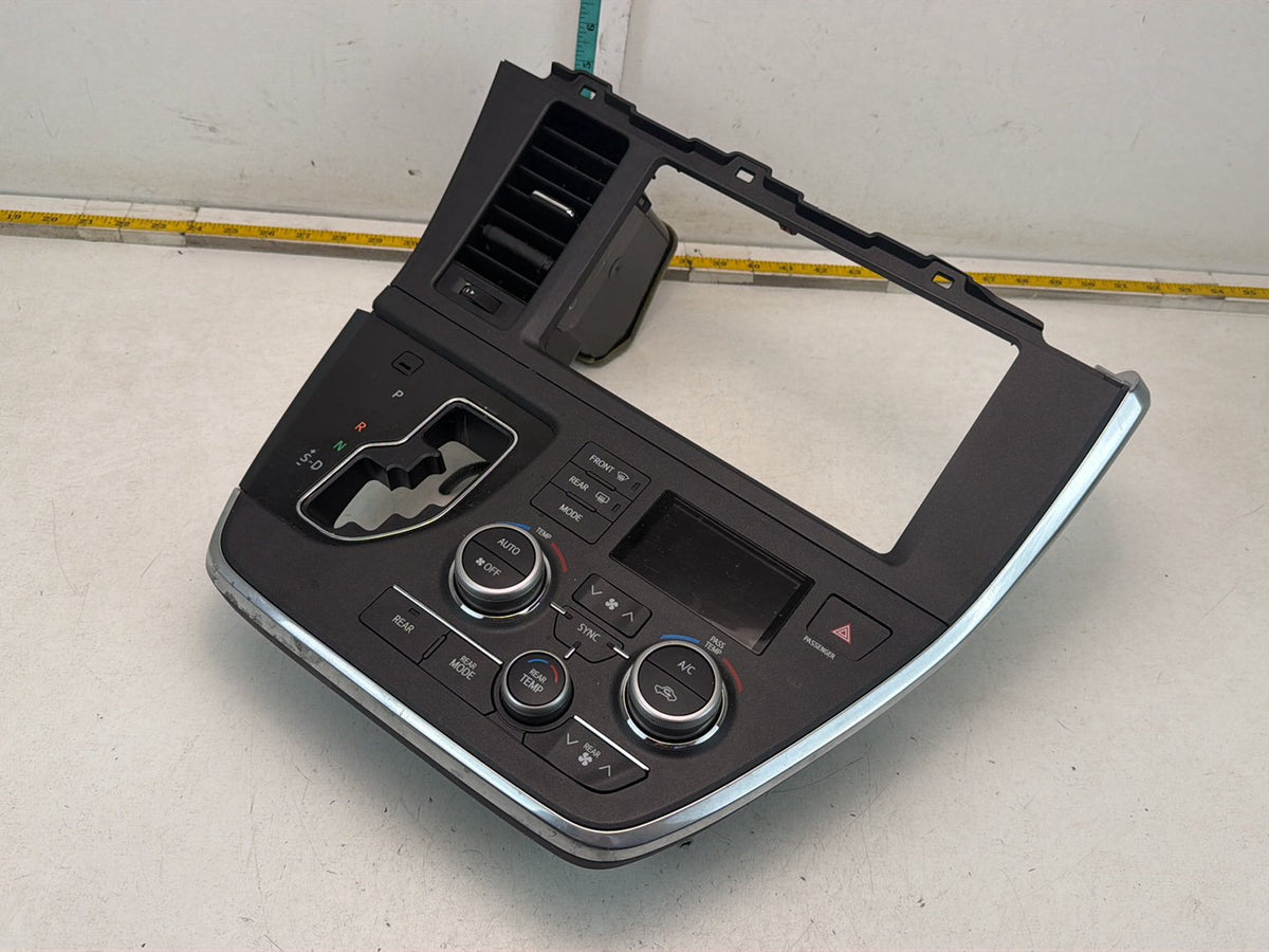 2015-2019 Toyota Sienna A/C Heater Climate Control, Radio Bezel 55405-08040 OEM