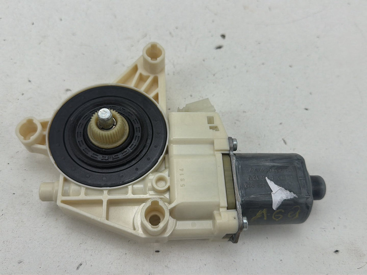 2010-2016 Mercedes E350 Front Right Door Window Regulator Motor A2048200242 OEM