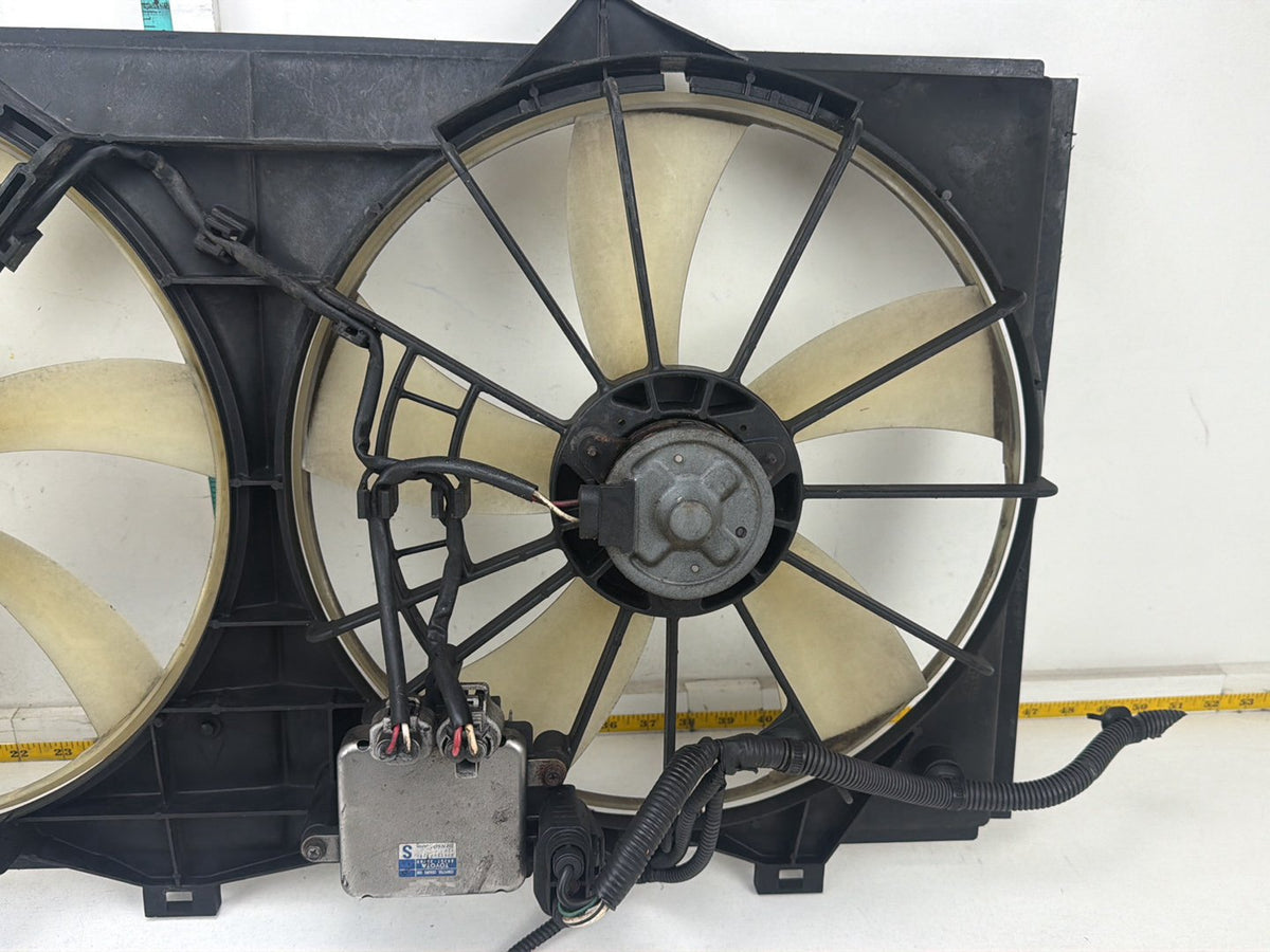 2007-2012 Lexus ES350 Radiator Dual Cooling Fan Assembly Module OEM