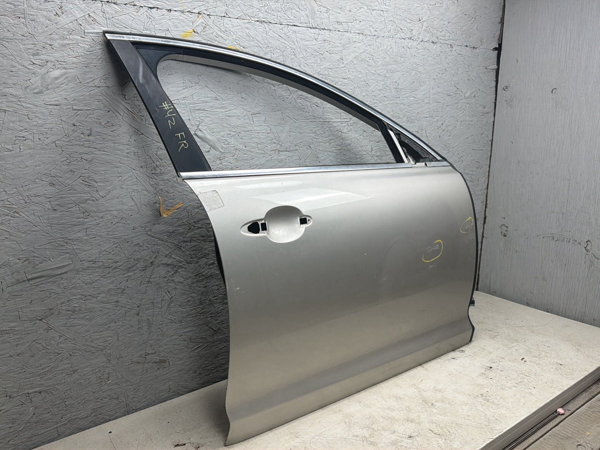 2014-2019 Jaguar XJ Front Right Passenger Side Door Shell C2D24174 OEM