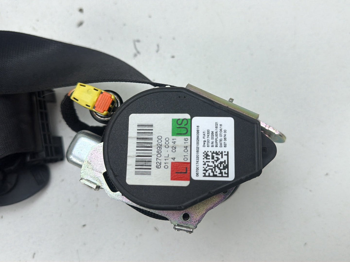 2014-2017 Maserati Ghibli Left Front Seat Belt Retractor 627069200 OEM