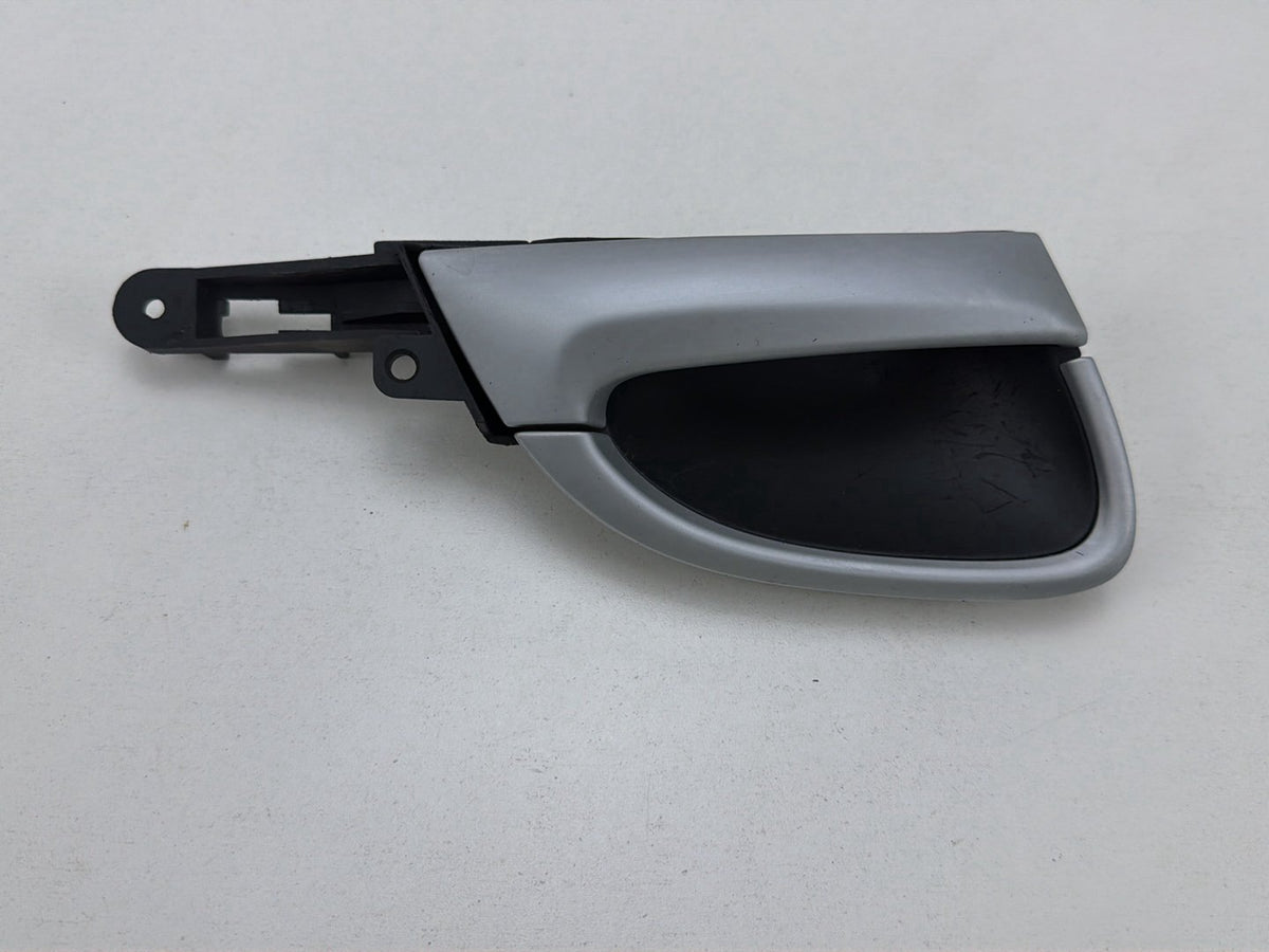 2003-2006 Porsche Cayenne Right Front Door Interior Handle 7L5837114A OEM