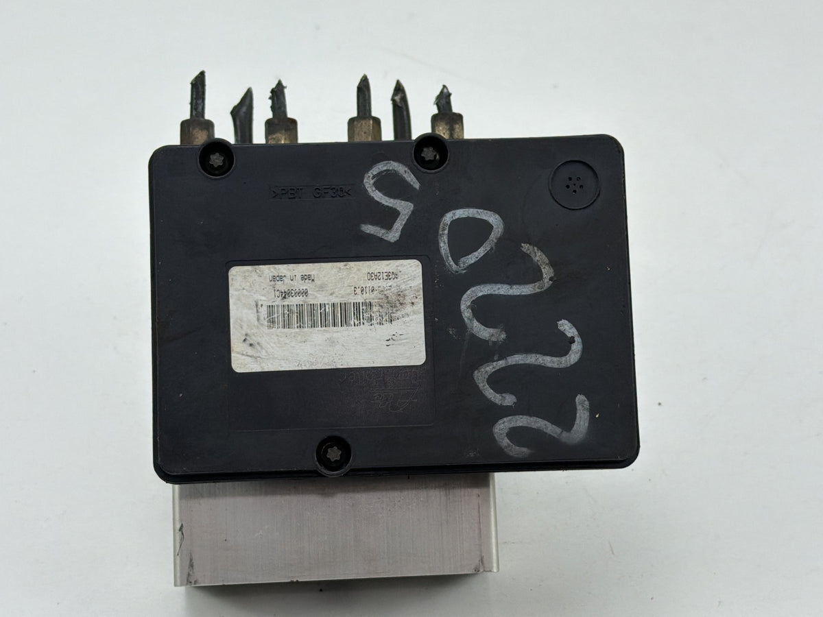 2003-2005 Infiniti FX35 ABS Anti-Lock Brake Pump Control Module 47660-CG084 OEM