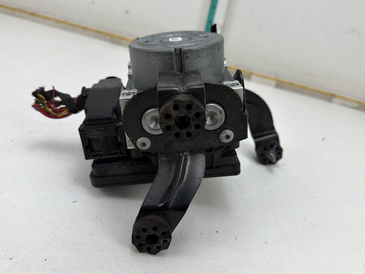 2014-2016 BMW 228i F22 ABS Anti Lock Brake Pump Module Pump 28515127213 OEM