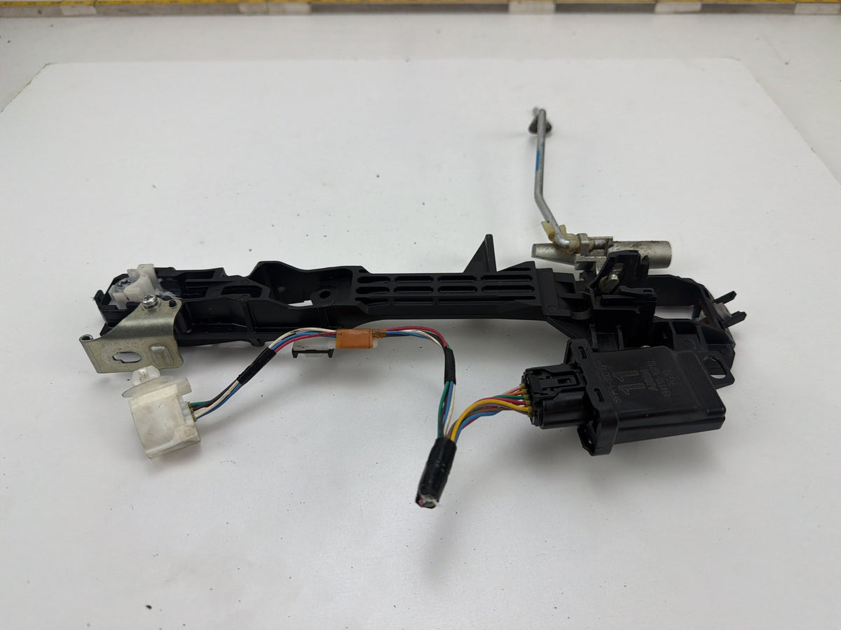2007-2009 Lexus ES350 Right Front Door Handle Carrier Base 484110-10710 OEM