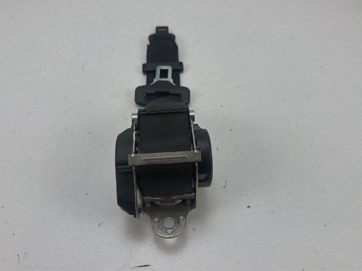2014-2017 Maserati Ghibli Rear Middle Seat Belt Retractor Assembly Black OEM