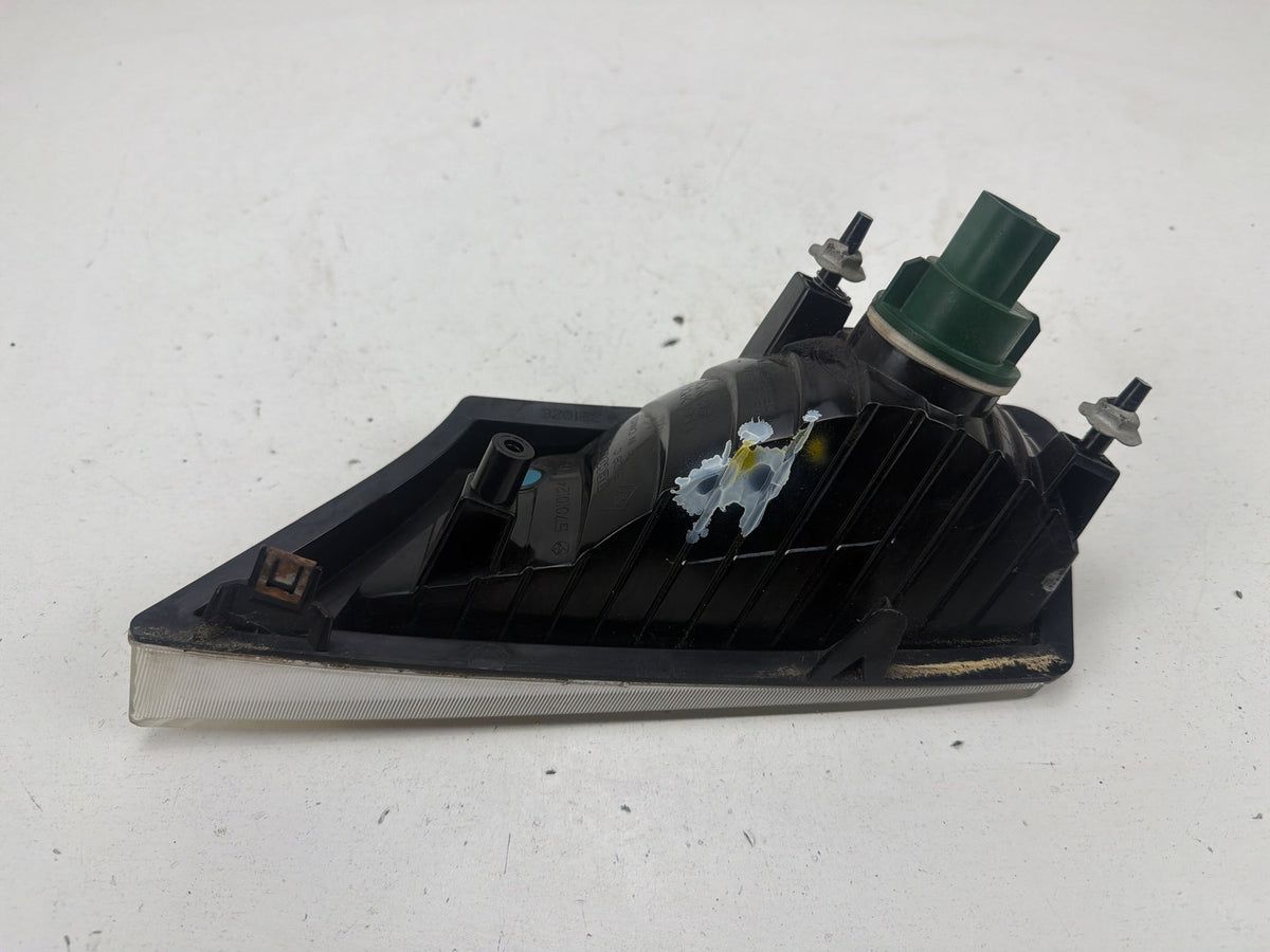 2008-2012 Jeep Liberty Front Right Passenger Side Park Turn Signal Light OEM