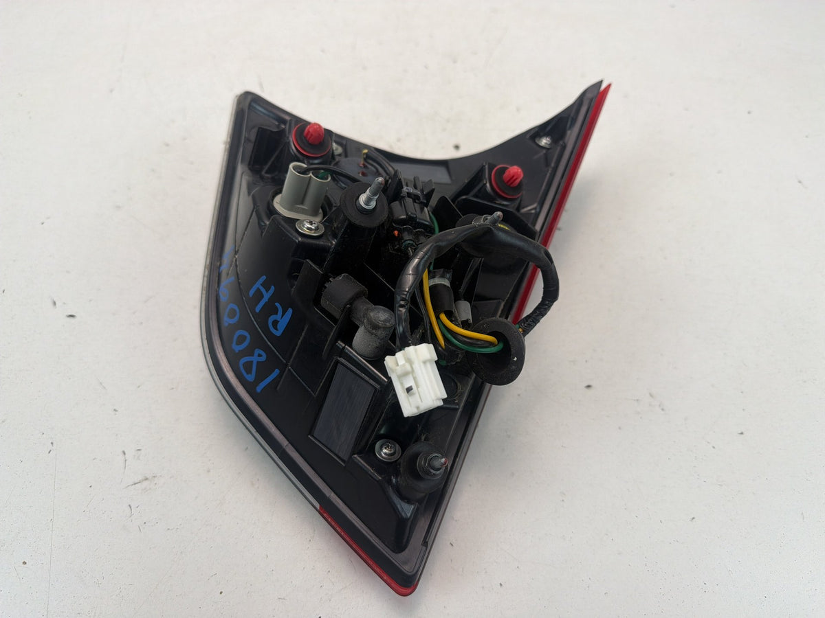 2017-2020 Nissan Rogue Rear Right Passenger Side Inner Tail Light Assembly OEM