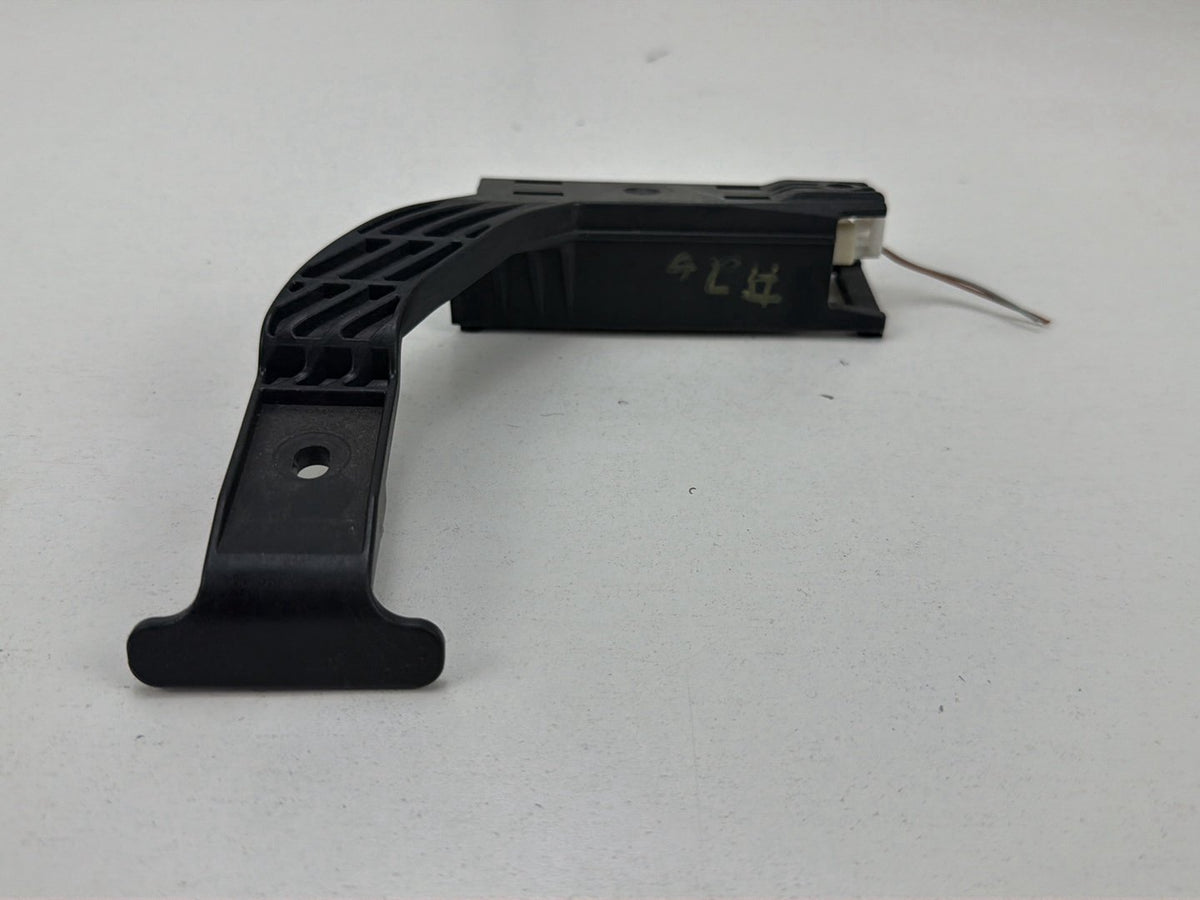 2010-2015 Toyota Prius W30- Smart Key Keyless Entry Antenna Module w/Bracket OEM