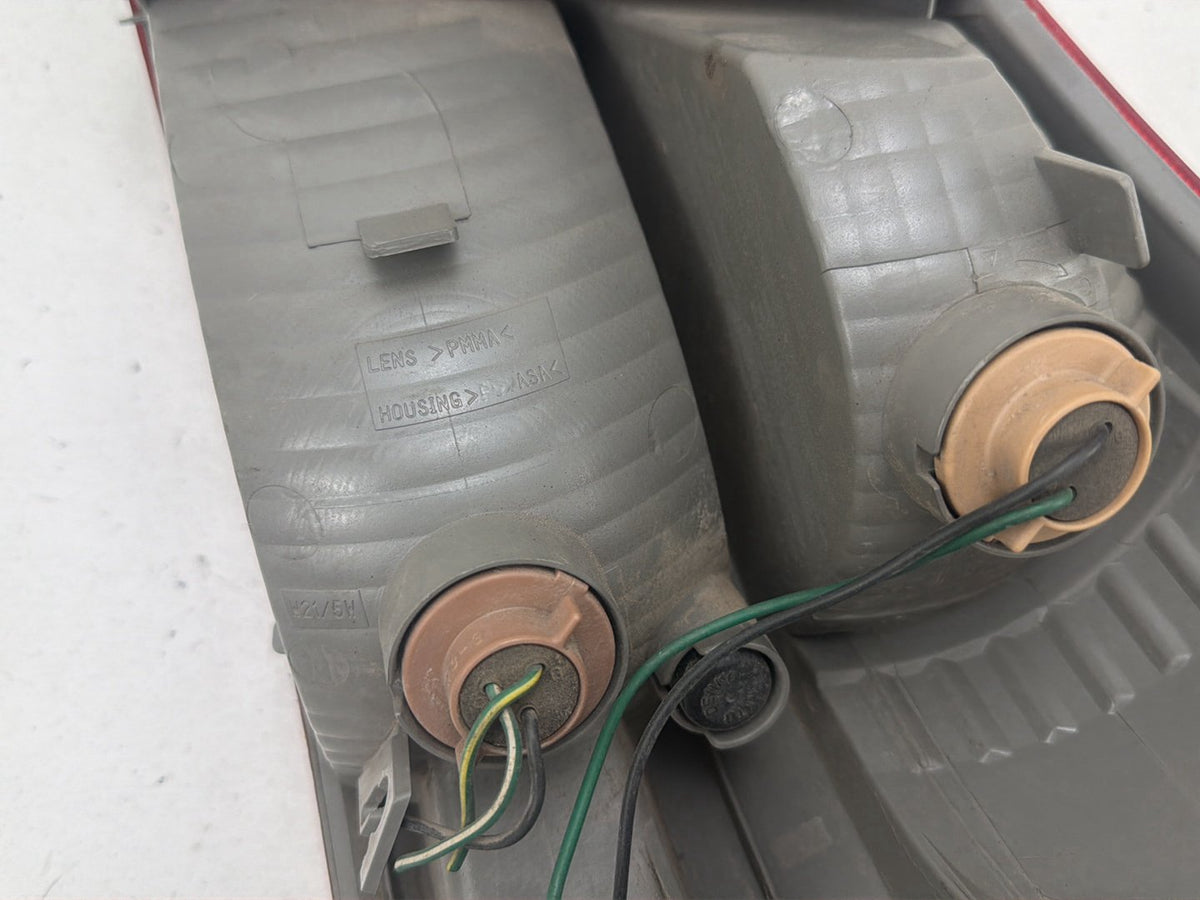 2014-2015 Nissan Rogue Rear Left Driver Side Outer Tail Light Lamp OEM