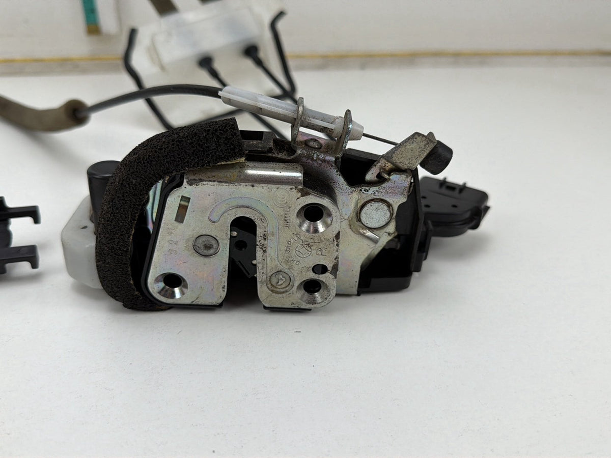 2010-2013 Infiniti G37 Front Right Door Latch Lock OEM