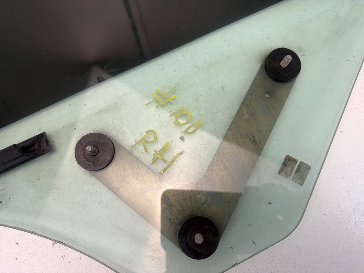 2015-2019 Audi A3 Rear Right Side Quarter Window Glass 8V7845298D OEM