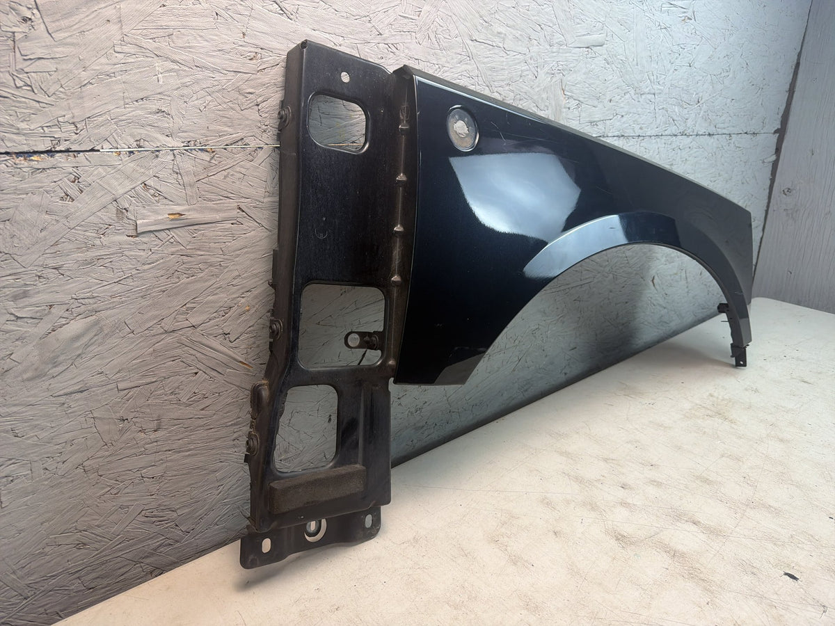 2006-2012 Land Rover Range Rover Front Right Passenger Side Fender Panel OEM