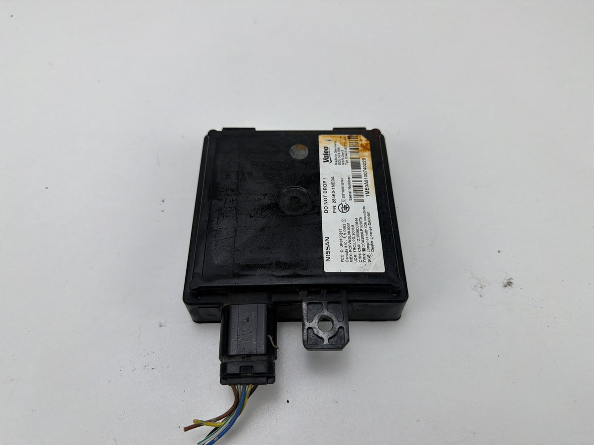 2011-2013 Infiniti QX56 Distance Control Radar Cruise ECU Module 284K01ME0A OEM