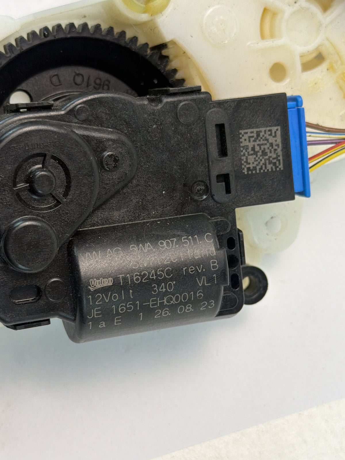 2015-2020 Audi A3 A/C Heater Blend Door Flap Actuator Motor Bracket Wire OEM