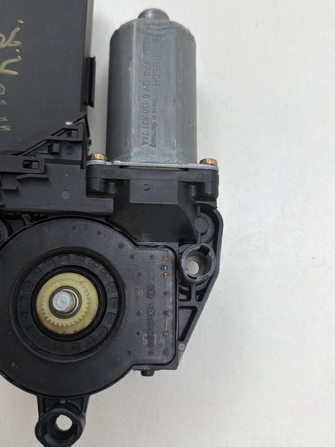 2003-2006 Porsche Cayenne 9PA- Right Rear Window Regulator/Motor 7L0959794