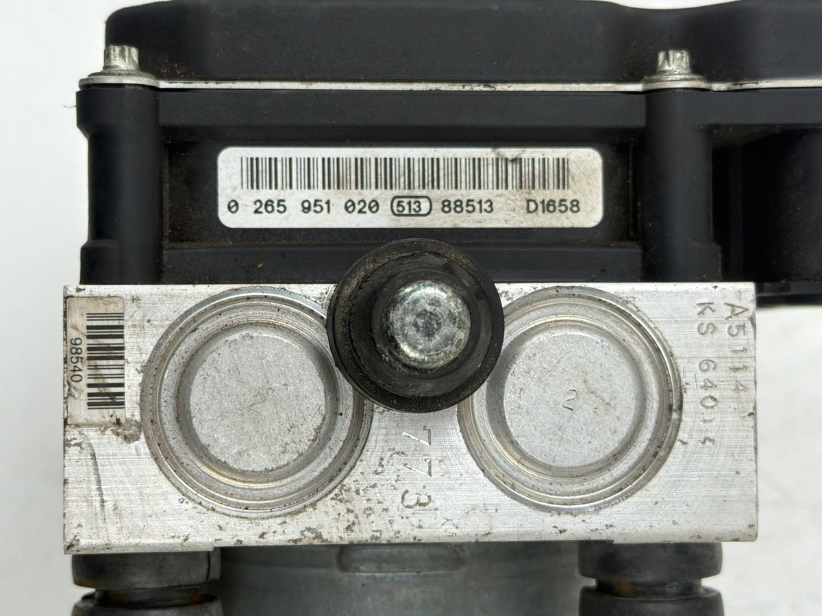 2009-2012 Infiniti FX35 ABS Anti-Lock Brake Pump Actuator Module 0265230353 OEM