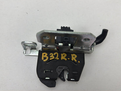 2010-2014 Mercedes-Benz E-Class-Right Rear Release Lock Latch Handle OEM