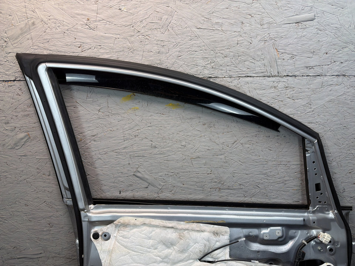 2011-2017 Honda Odyssey Front Left Driver Side Door Shell w/ Door Handle OEM
