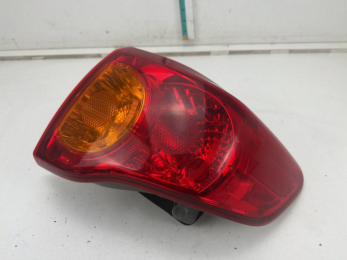 2009-2010 Toyota Corolla Rear Right Passenger Side Outer Tail Light Lamp OEM