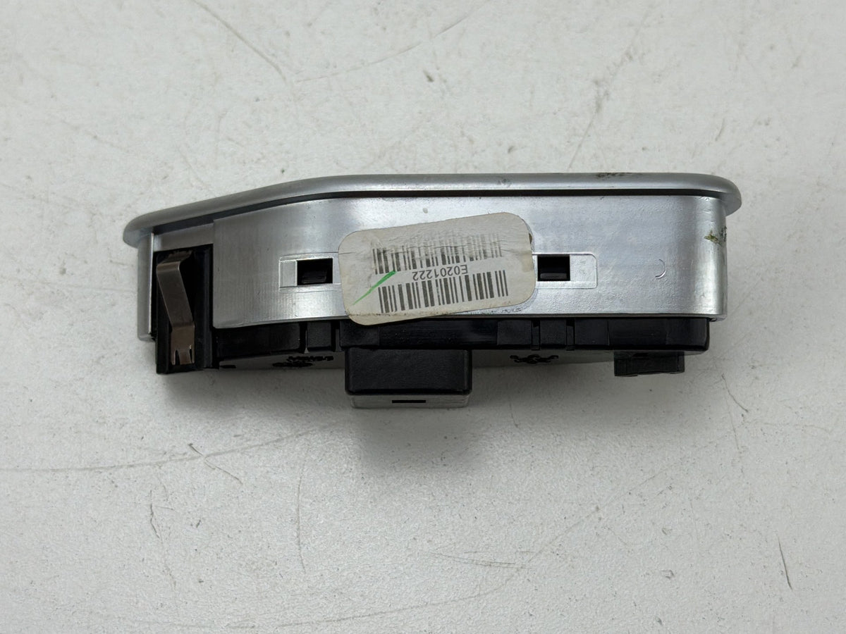 2014-2020 Maserati Ghibli M157 Front Left Driver Side Seat Memory Switch OEM