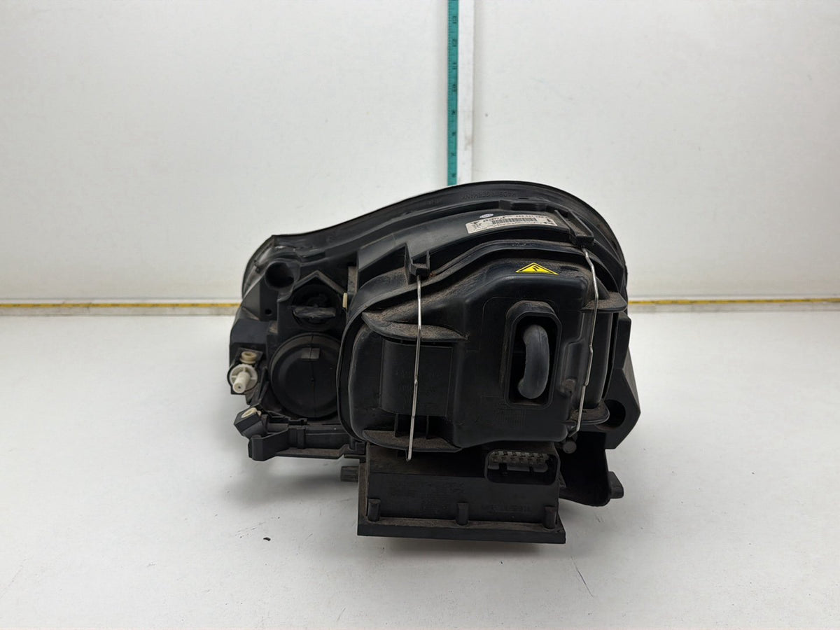 2004 Porsche Cayenne 9PA SUV Right Headlamp 89307745 OEM