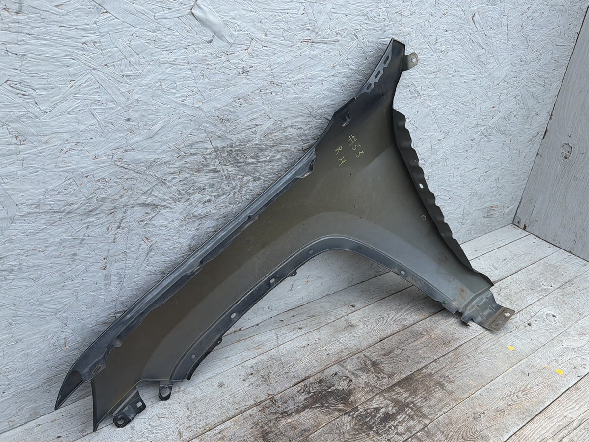 2011-2015 Jeep Grand Cherokee Front Right Passenger Side Fender OEM