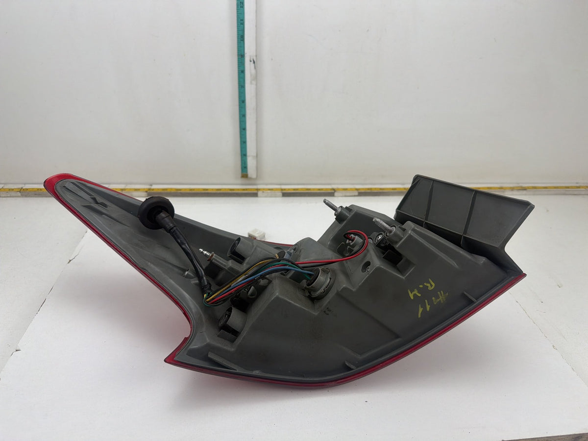 2016-2019 Nissan Sentra Rear Right Passenger Side Outer Tail Light OEM