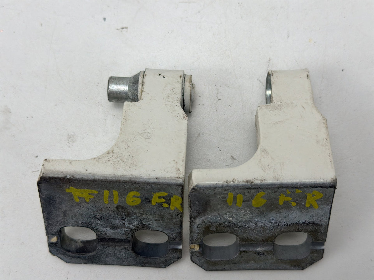 2014-2020 Maserati Ghibli III M157 Front Right Door Hinge Lower & Upper Set OEM