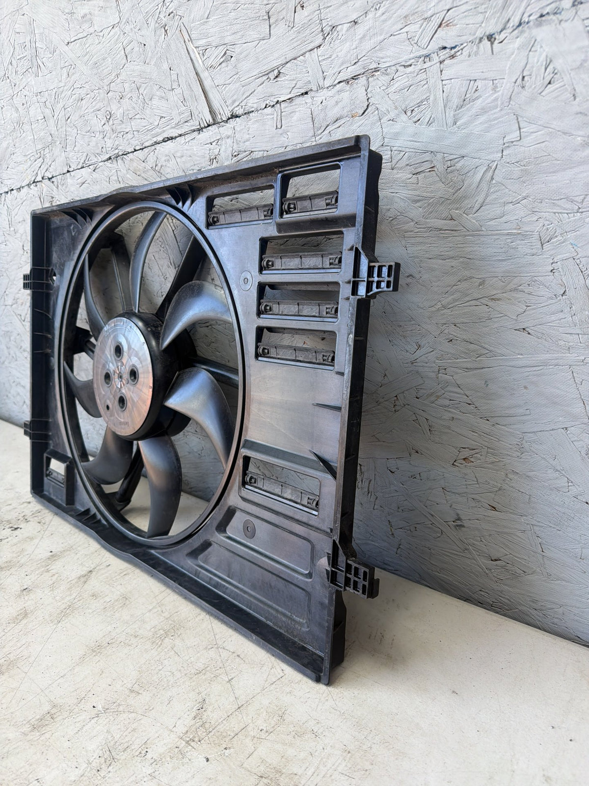 2015-2016 Audi A3 8V Radiator Cooling Fan & Shroud Assembly 5Q0121205AD OEM