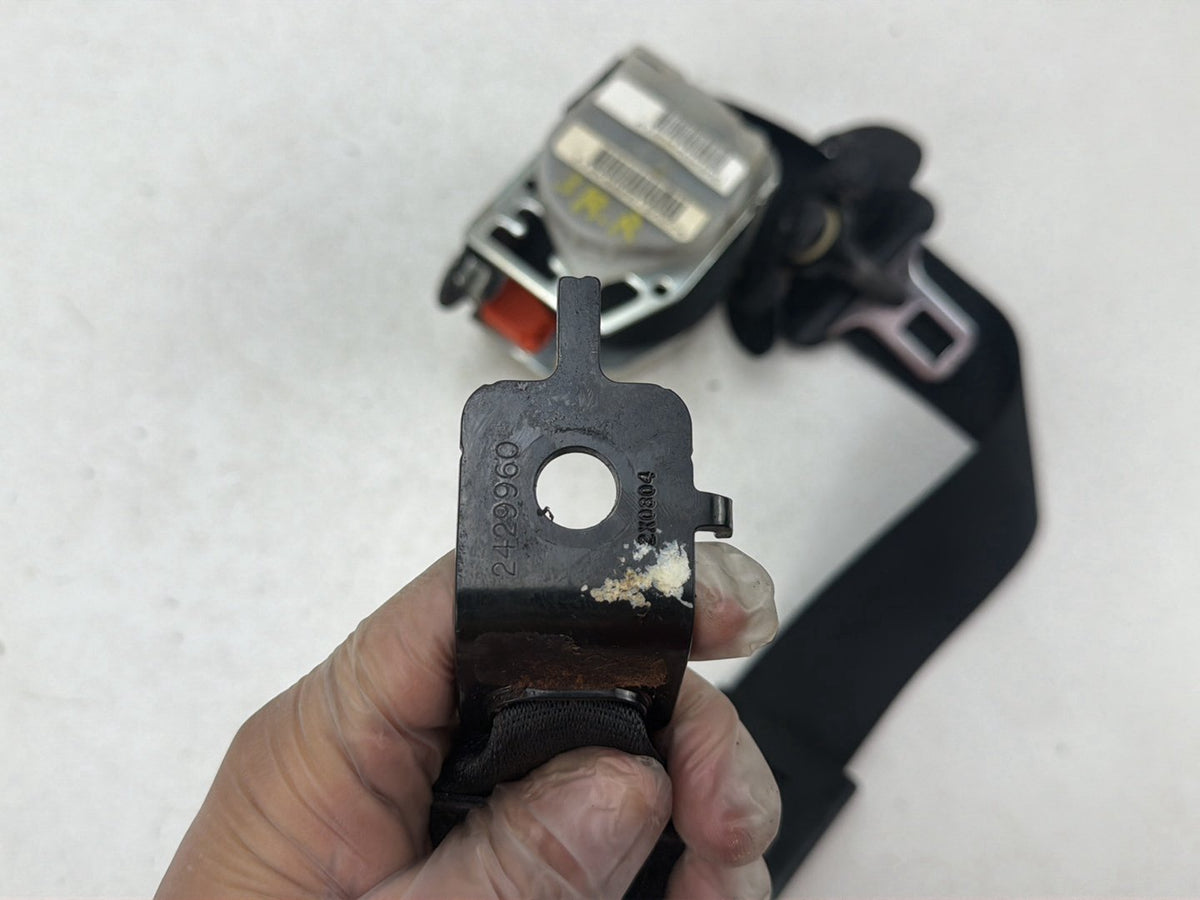 2011-2013 Dodge Durango WD -Rear Right Passenger Seat Belt 1GN44DX9AD OEM