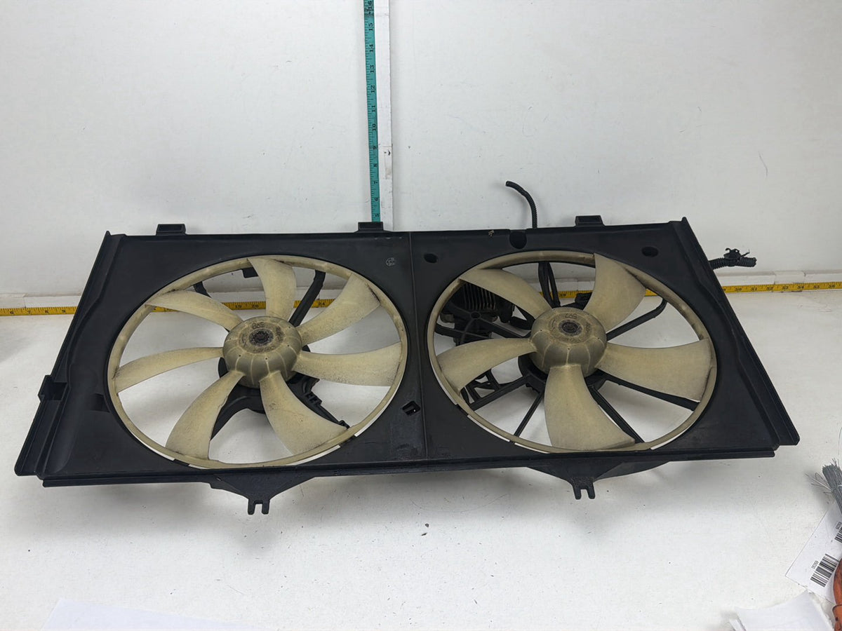 2007-2012 Lexus ES350 Radiator Dual Cooling Fan Assembly Module OEM