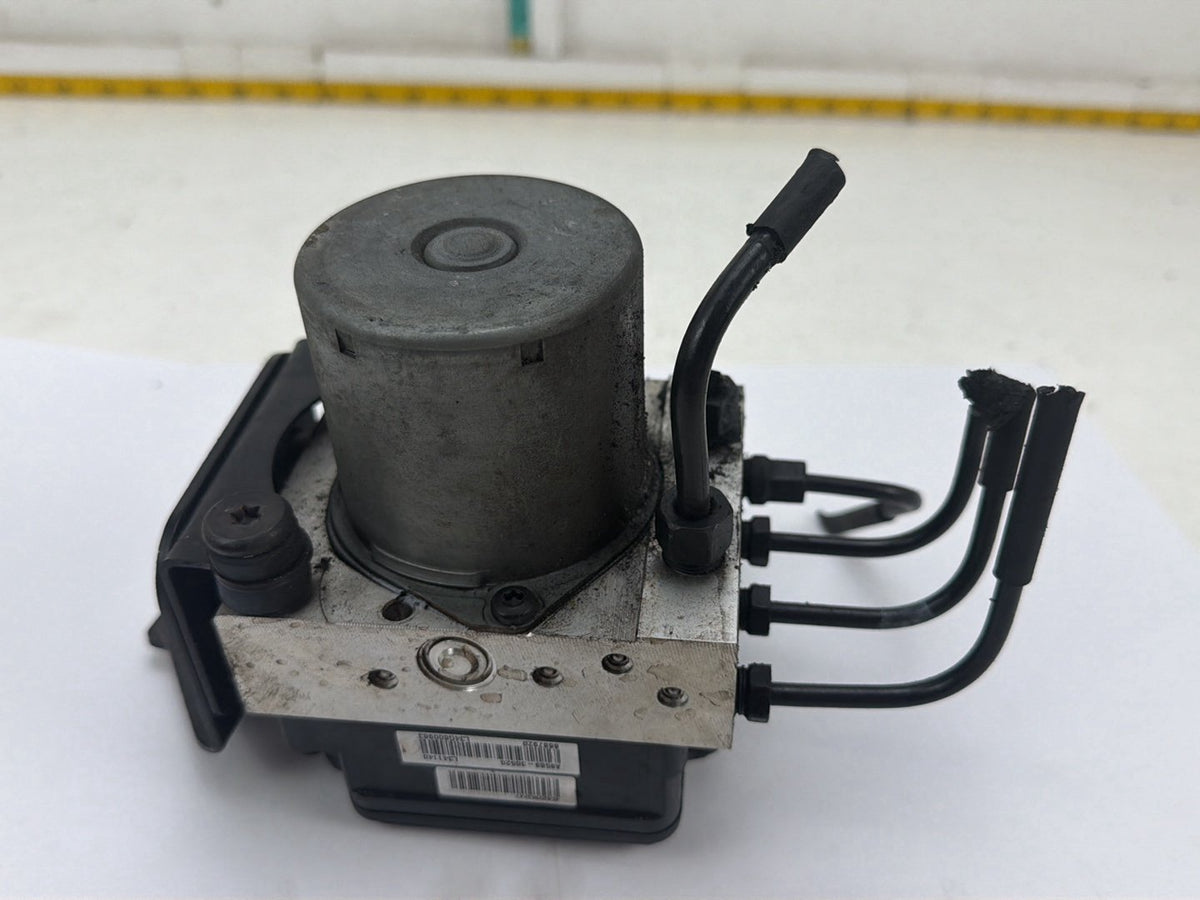 2015-2018 Kia Sedona Anti-Lock Brake ABS Pump Modulator Control 58900-A9350 OEM