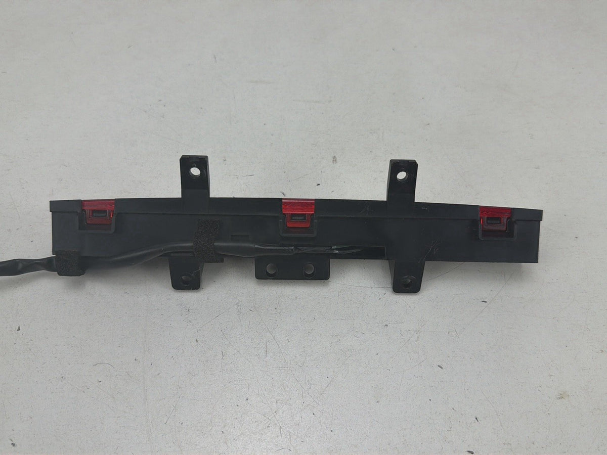 2008-2013 Infiniti G37 Rear High Mounted 3rd Third Brake Light Lamp OEM