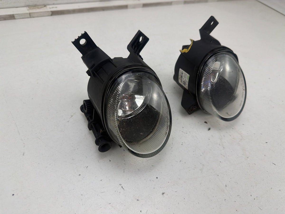 2005-2008 Audi A4 Front Bumper Fog Driving Lights Lamps Pair 8E0941699C OEM