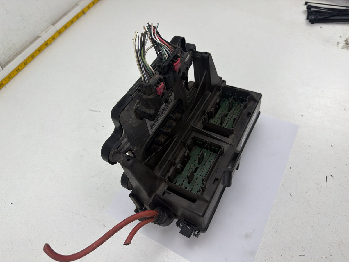 2008-2009 Jeep Grand Cherokee Fuse Box Relay Panel Body Module P04692163AG OEM