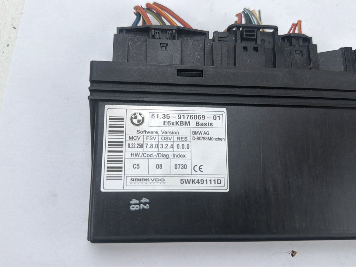 2008-2010 BMW 528i E60 Body Control Module BCM 9176069 OEM