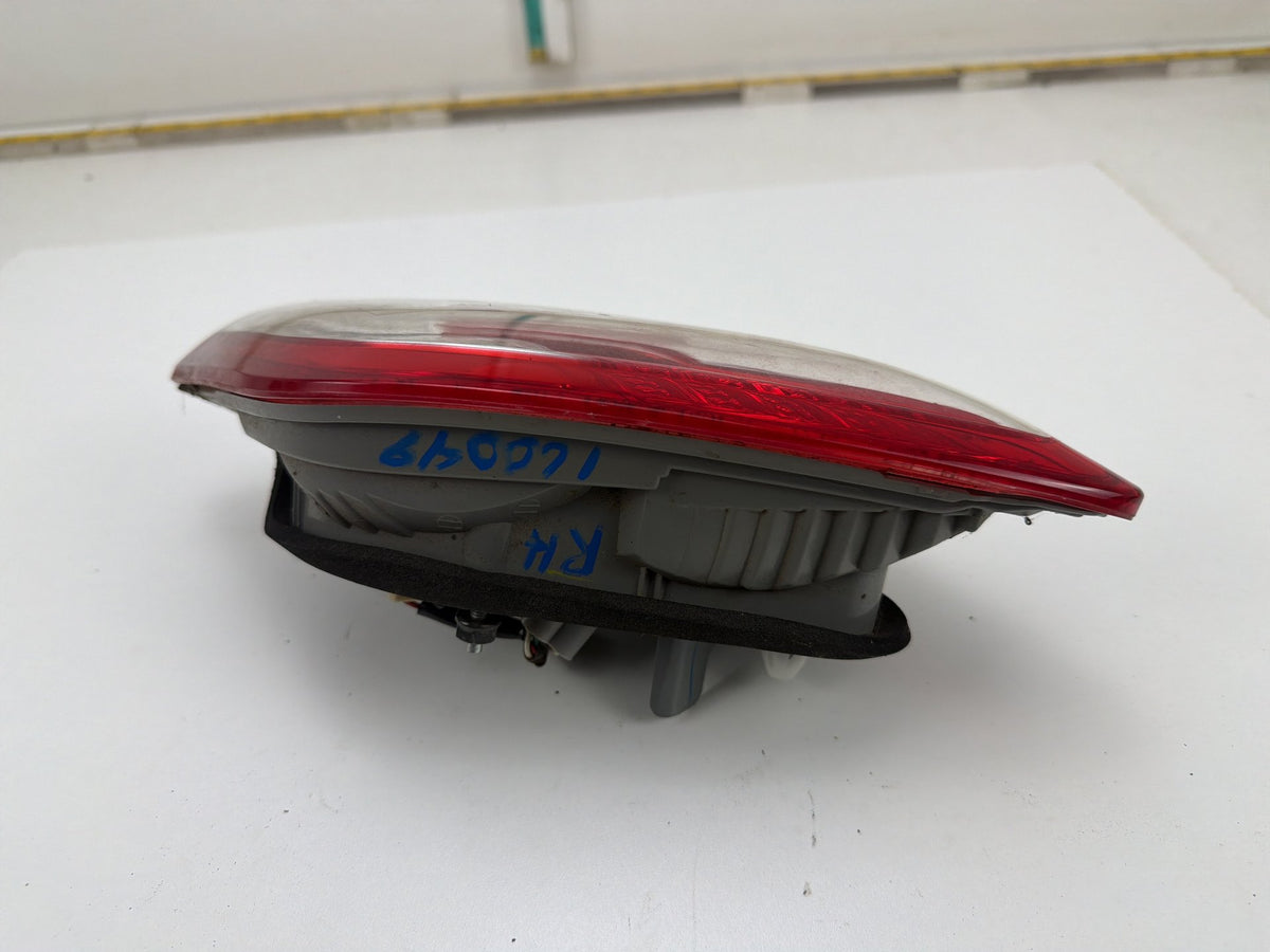 2007-2009 Toyota Camry - Right Passenger Side Tail Light OEM