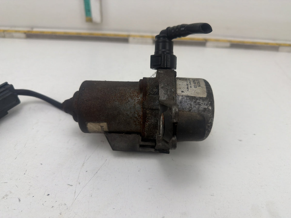 2010-2013 Buick LaCrosse Auxiliary Brake Booster Vacuum Pump 13275079 OEM