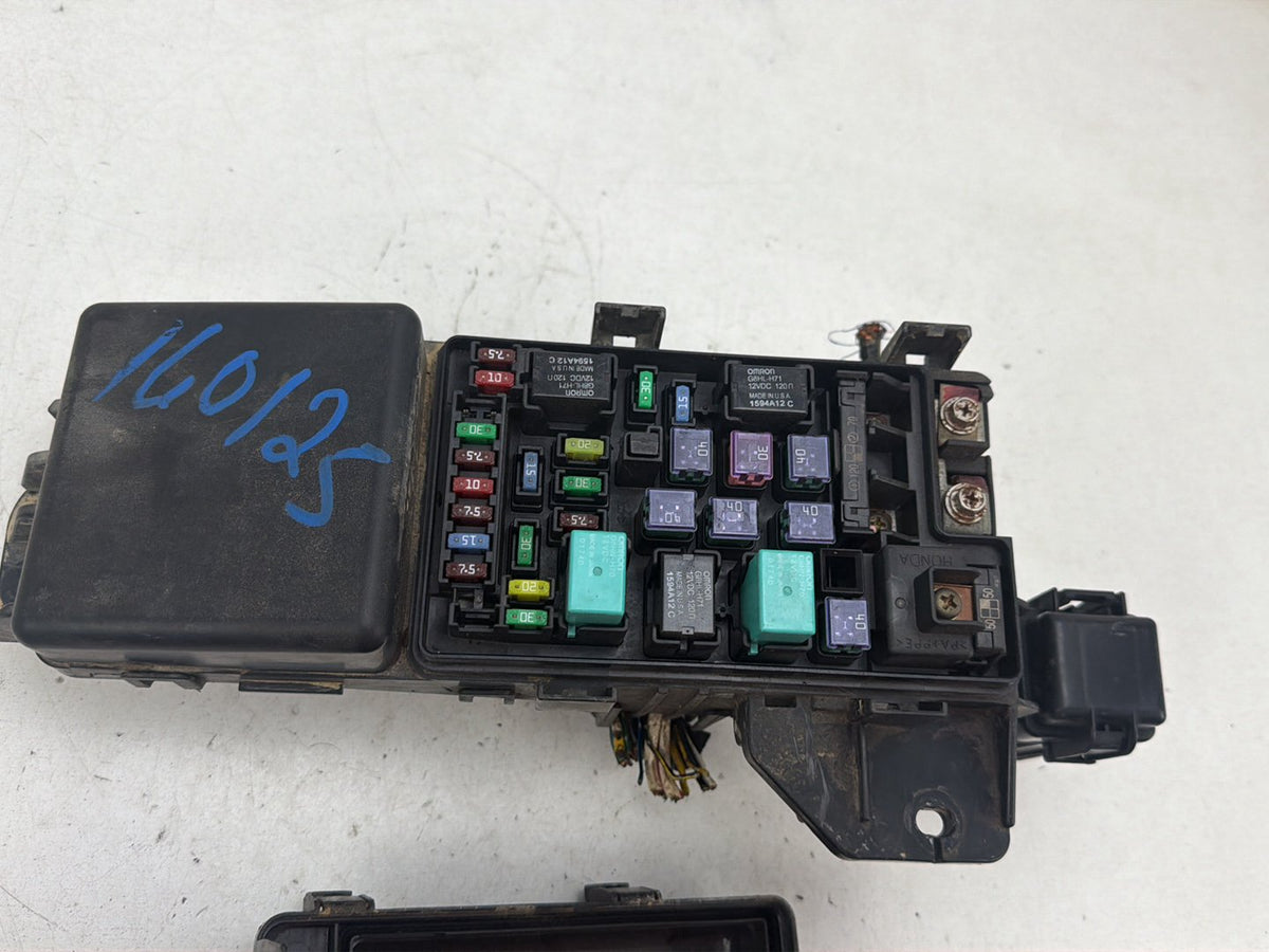 2004-2006 Acura TL Engine Compartment Fuse Box Relay Module Block OEM