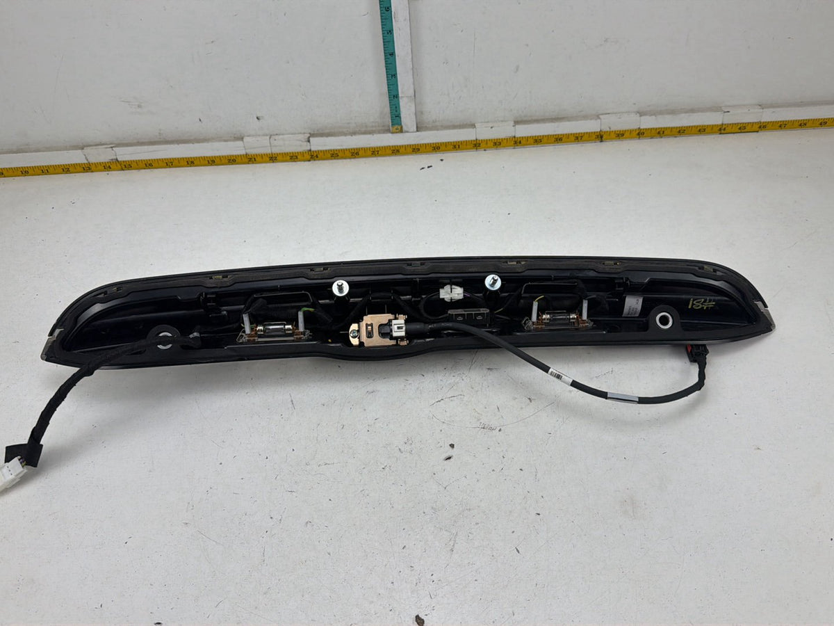 2014-2017 Maserati Ghibli Trunk Lid Moulding Trim Panel 670071822 OEM