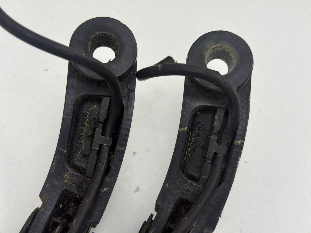 2008-2014 GMC Yukon XL 1500 Front Left & Right Windshield Wiper Arm Set of 2 OEM