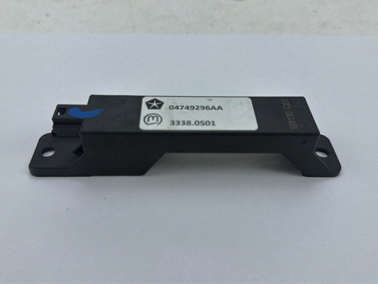 2011-2013 Dodge Durango Rear Right Keyless Entry Antenna Module 04749296AA OEM