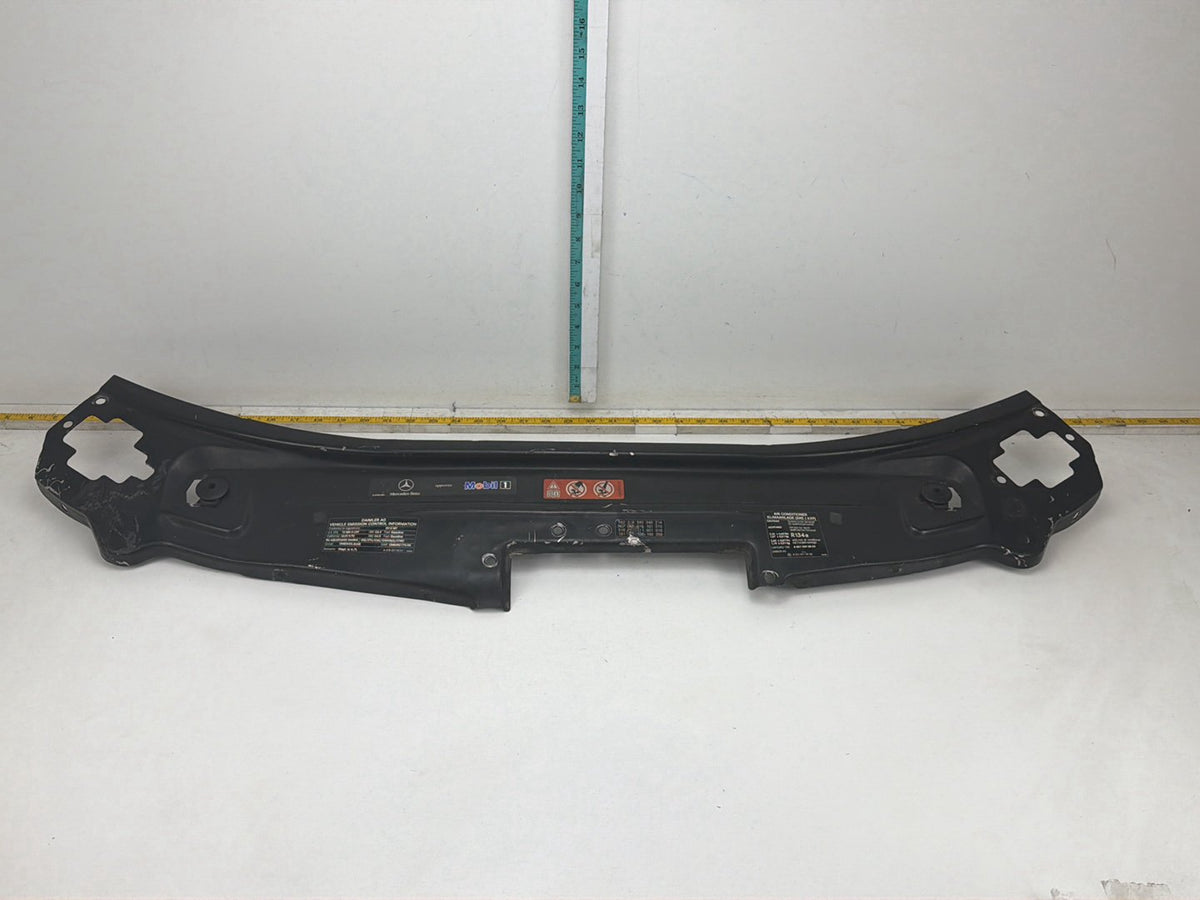 2007-2013 Mercedes-Benz S-Class 550 W221 Radiator Core Support A0019890803, A2218173920 OEM