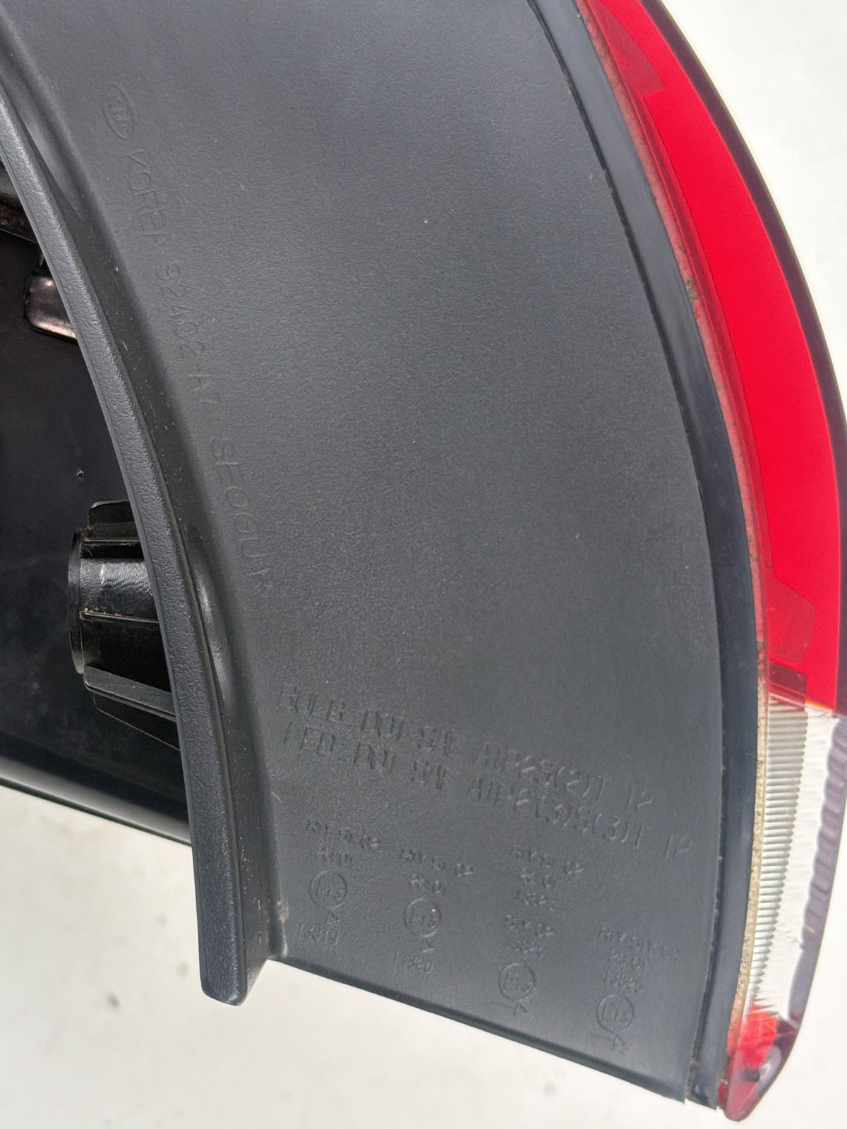 2014-2016 Kia Forte Rear Right Passenger Quarter Outer Tail Light Lamp OEM