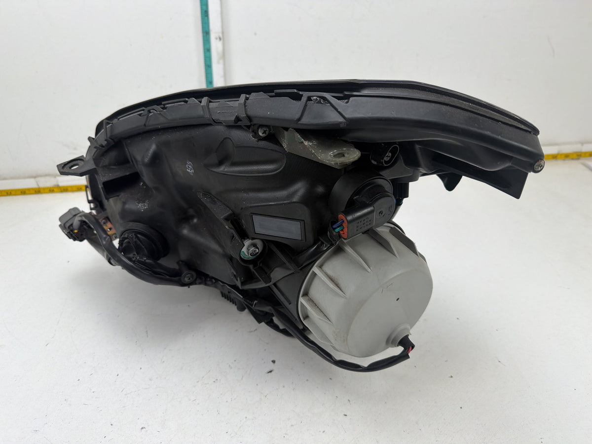 2007-2008 Nissan Maxima Front Right Passenger Side Xenon HID Headlight OEM