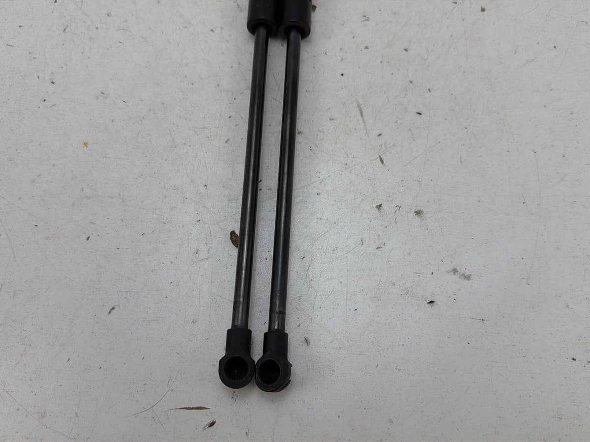 Land Rover Front Tailgate Lift Support Struts Gas Set of 2 OEM