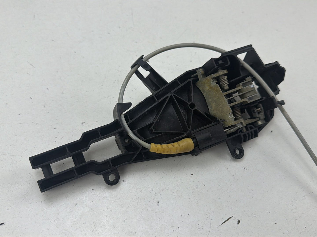 2007-2008 BMW 328xi Rear Right Side Outer Door Handle Carrier Bracket OEM