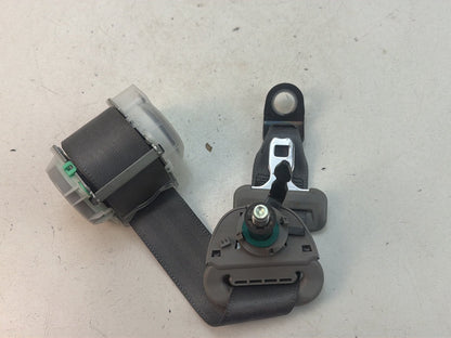 2015-2017 Toyota Sienna L30 - 3rd Third Row Rear Left Side Seat Belt A3867B OEM